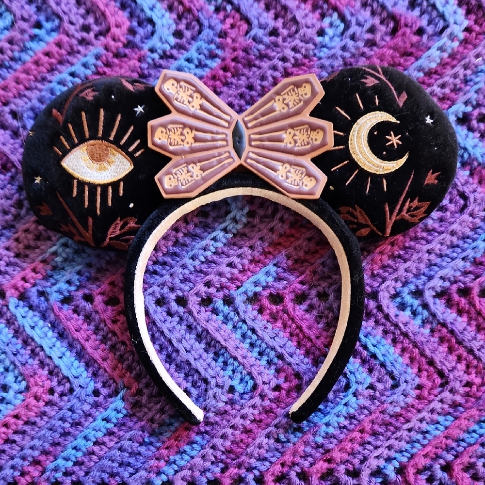 Disney Hocus Pocus Black and Gold Embroidered Headband